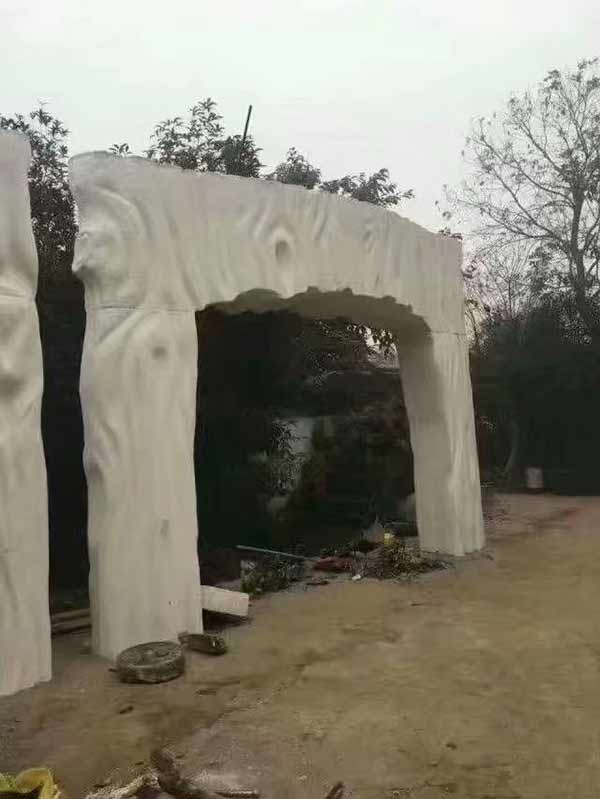 雕塑防腐表層聚脲噴涂(圖2) 公園雕塑聚脲噴涂應用案例