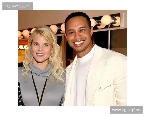 泰格伍兹居然在豪宅里开直播，奢华得让人差点忘了他是球场高手