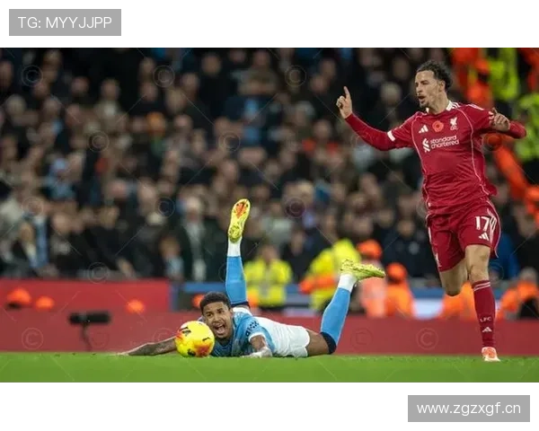 利物浦中场失衡问题逐步显现，当前赛季运转稳定性面临考验